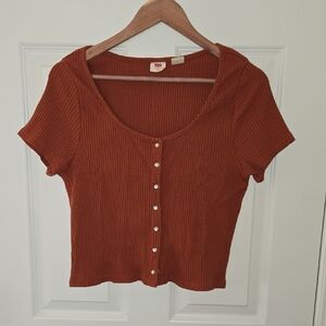 Levi's Women's Button-Down Ribbed Top in Rust